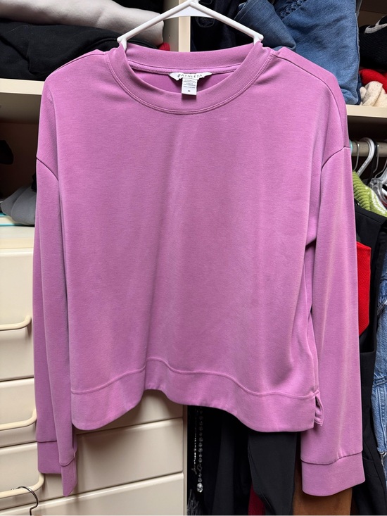 Athleta Tops - Athleta Lilac Crewneck Sweatshirt